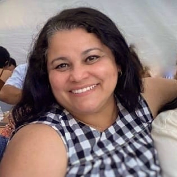 Meet your Posher, Stefania - Picture 1 of 1